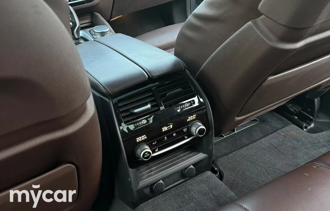 BMW 5 серия 2017