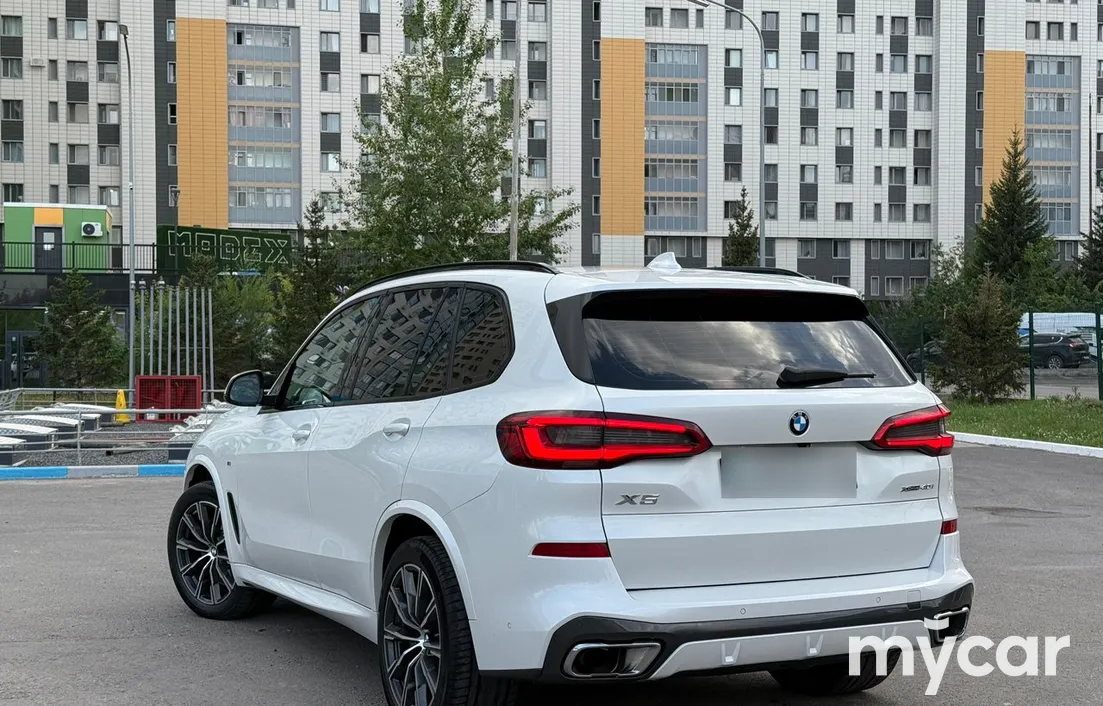 BMW X5 2019