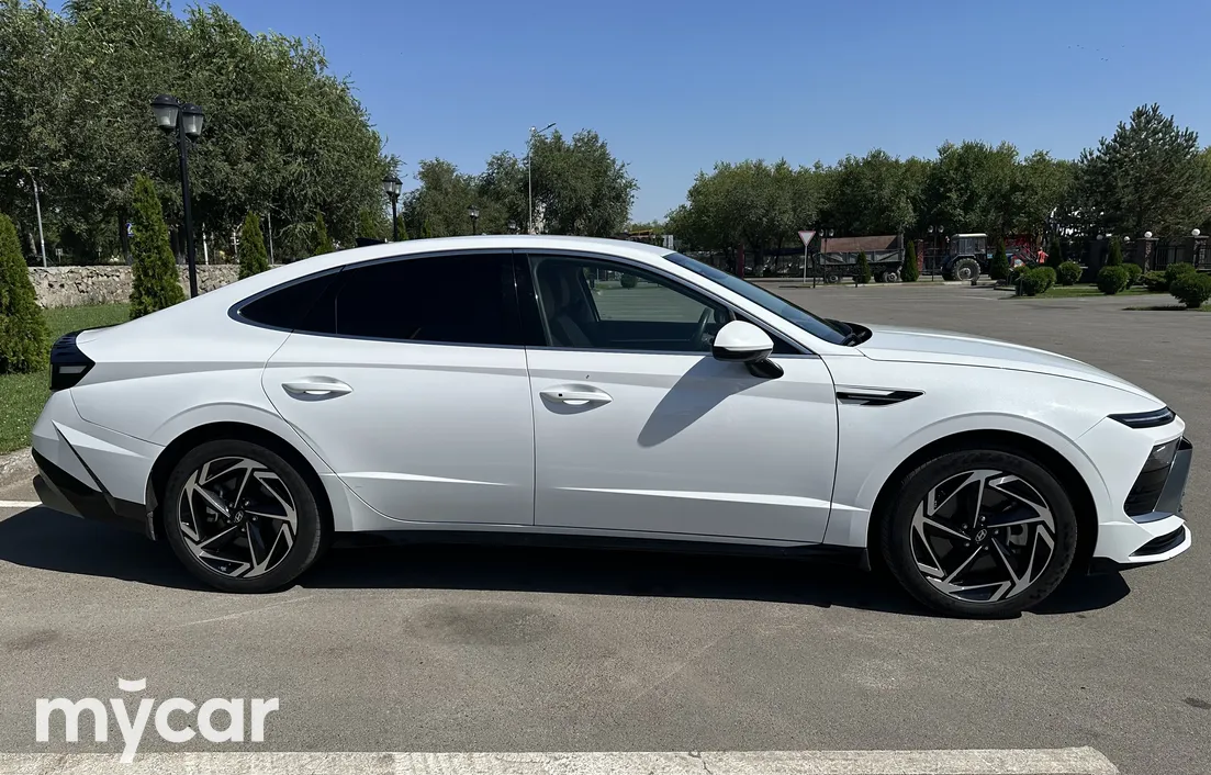Hyundai Sonata 2025