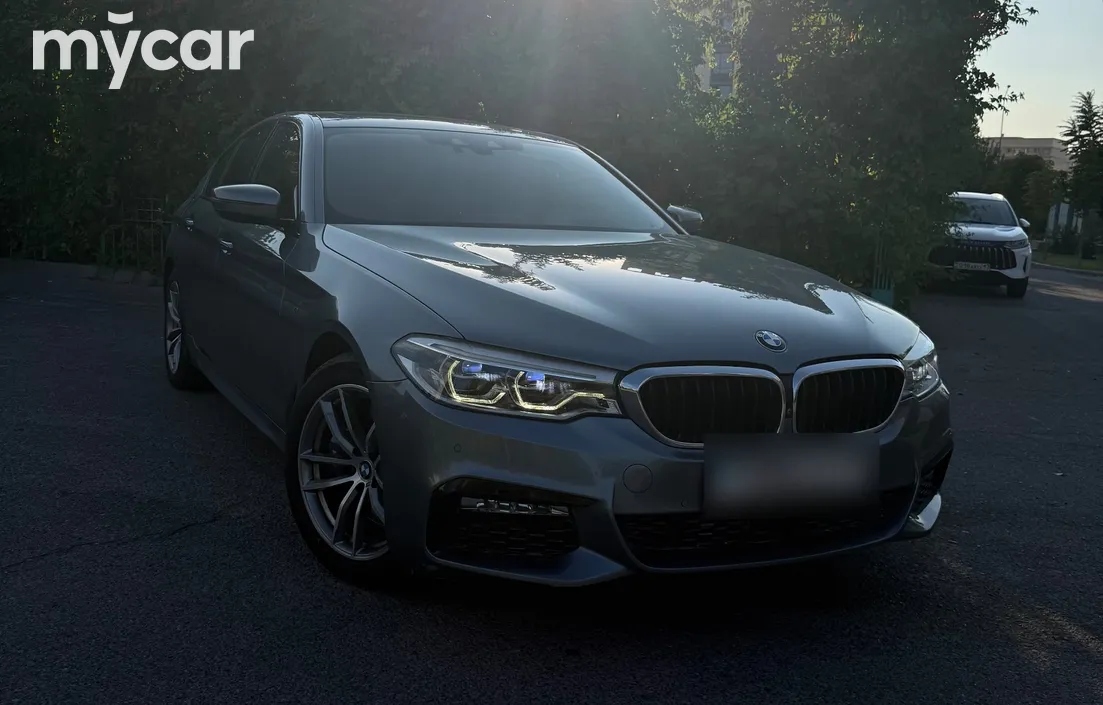 BMW 5 серия 2017