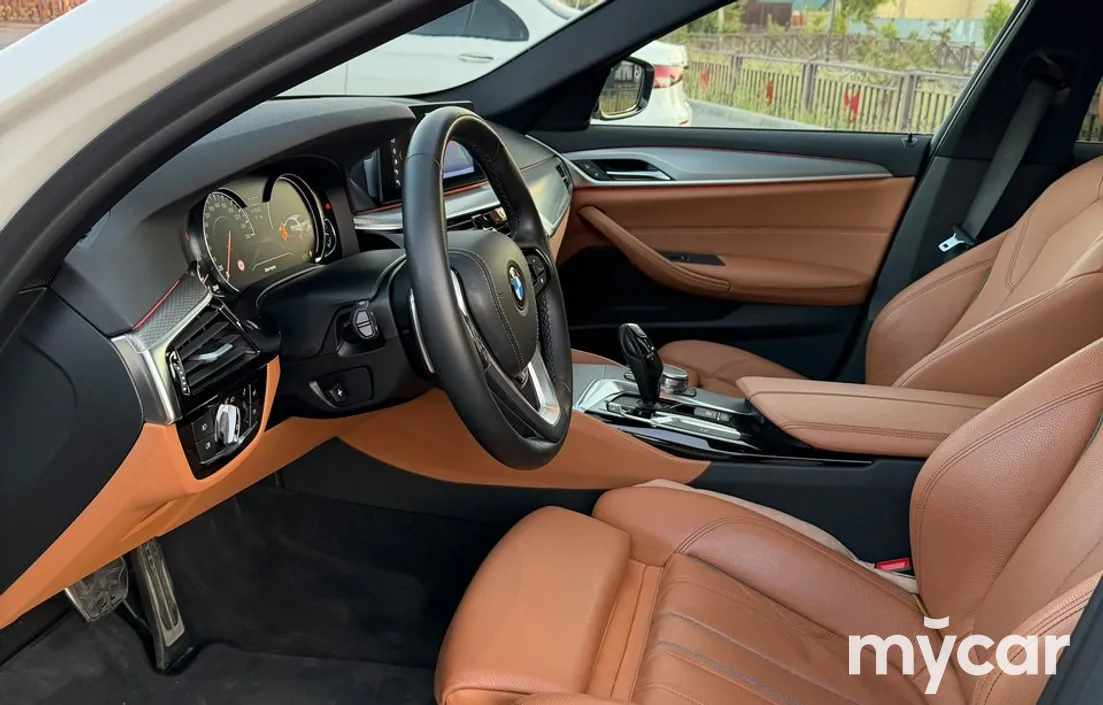 BMW 5 серия 2017