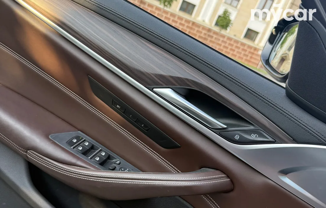 BMW 5 серия 2017