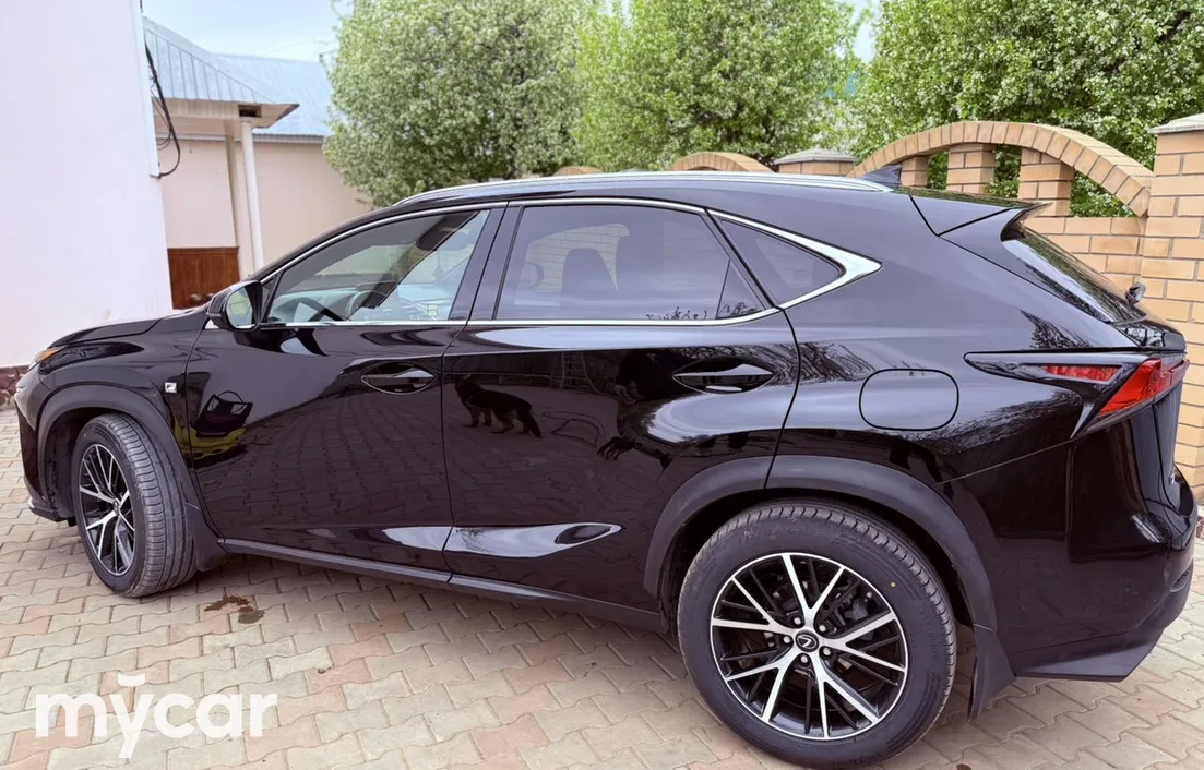 Lexus NX 2020