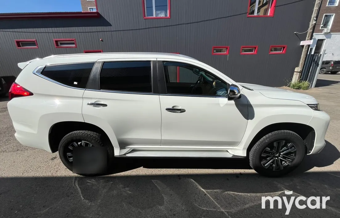 Mitsubishi Montero Sport 2023