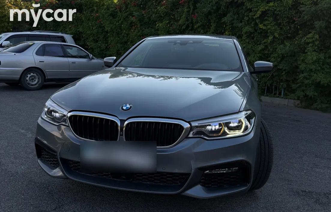 BMW 5 серия 2017