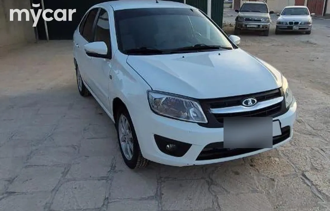 LADA Granta 2015
