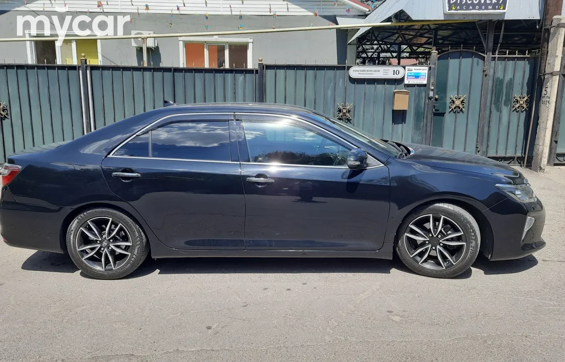 Toyota Camry 2017