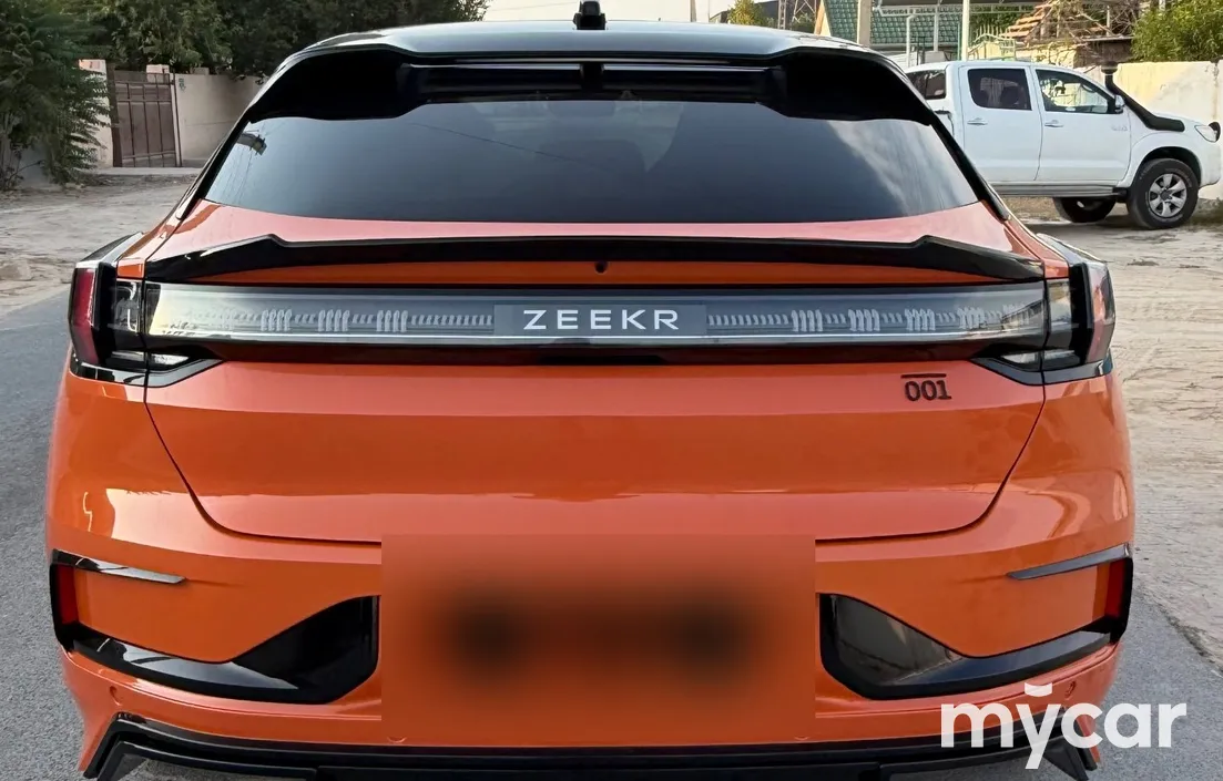 Zeekr 001 2023