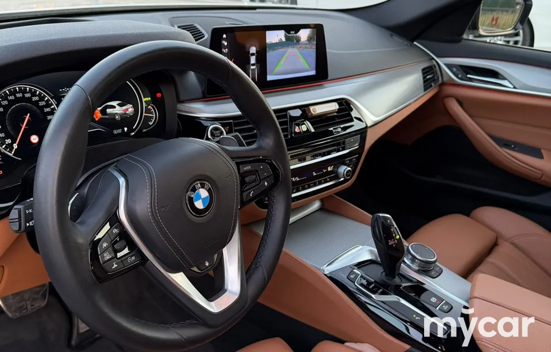 BMW 5 серия 2017