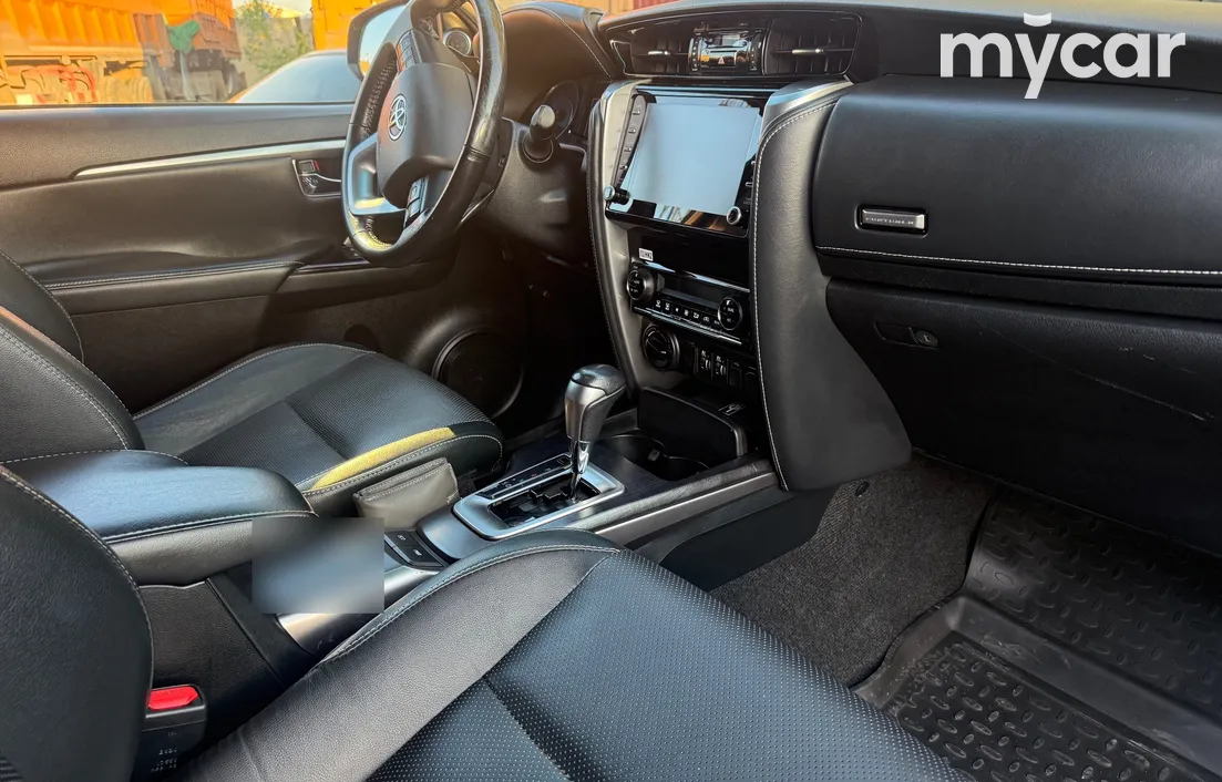 Toyota Fortuner 2022