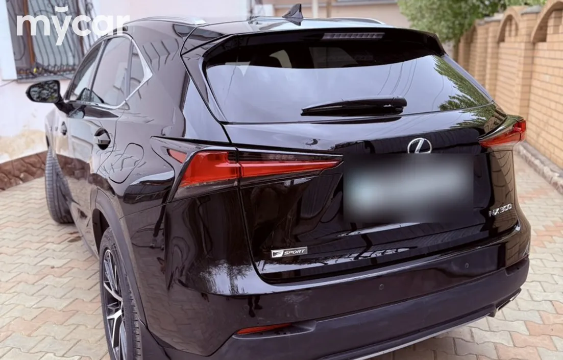 Lexus NX 2020