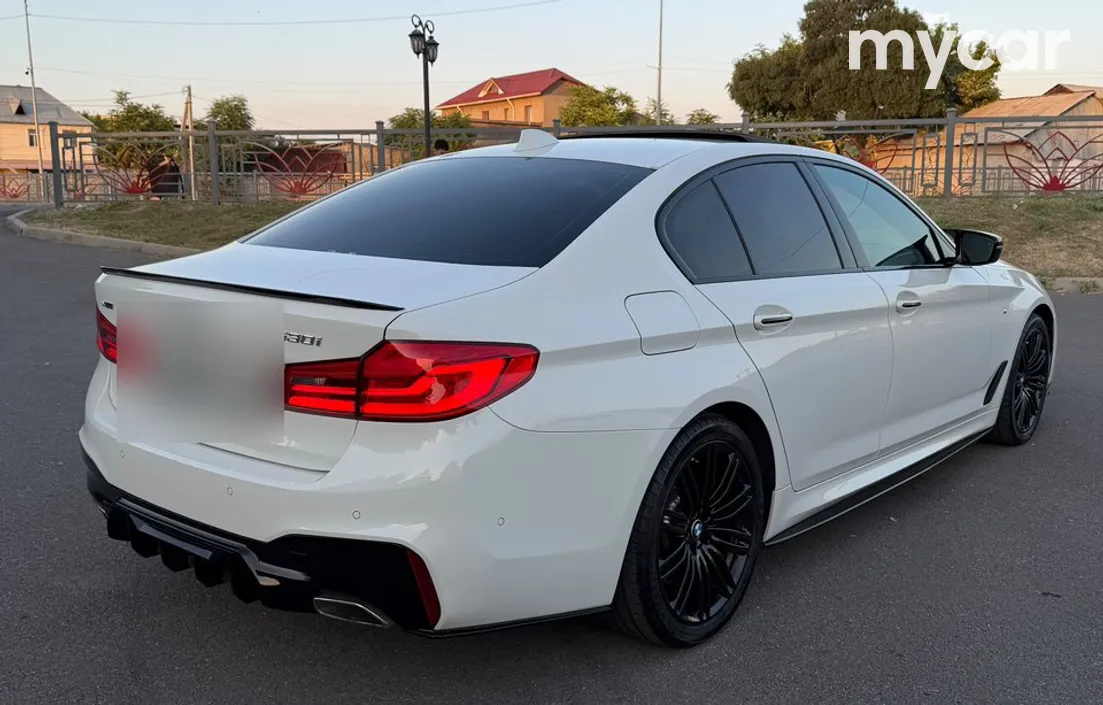 BMW 5 серия 2017