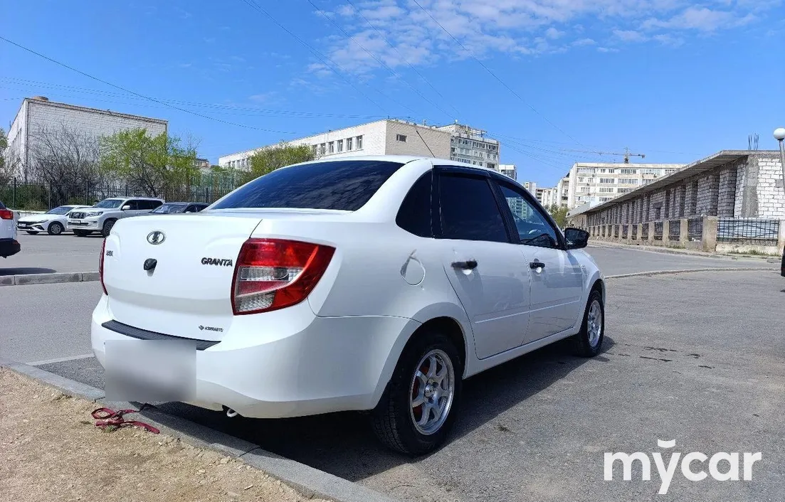 LADA Granta 2017