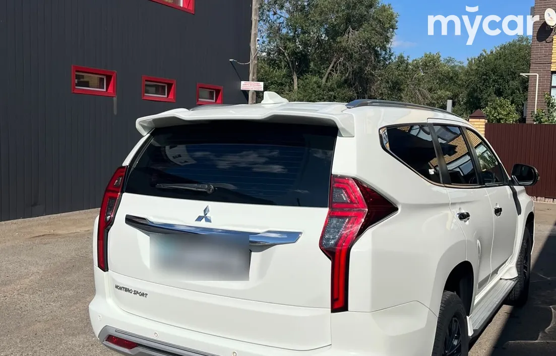 Mitsubishi Montero Sport 2023