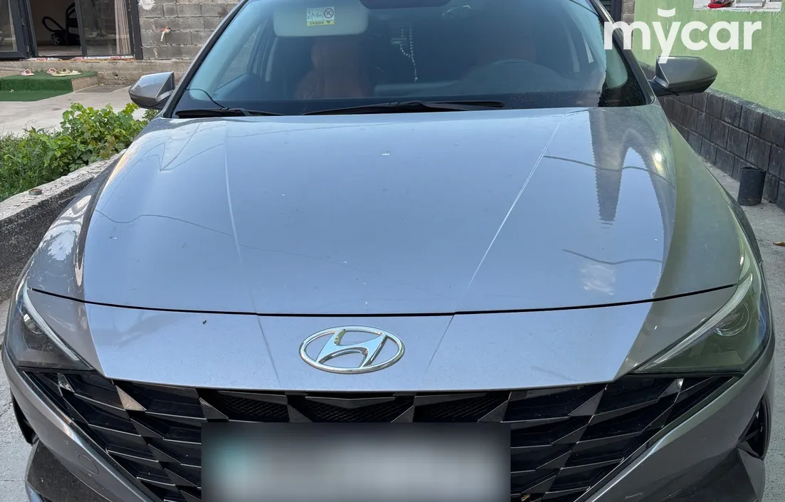Hyundai Elantra 2021