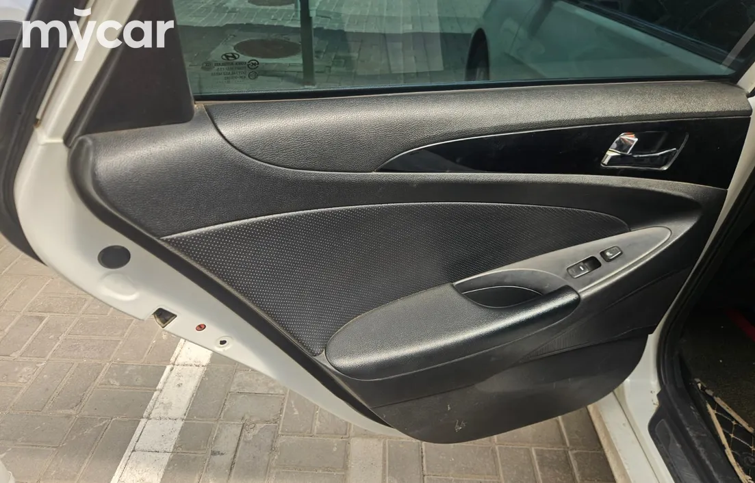 Hyundai Sonata 2012