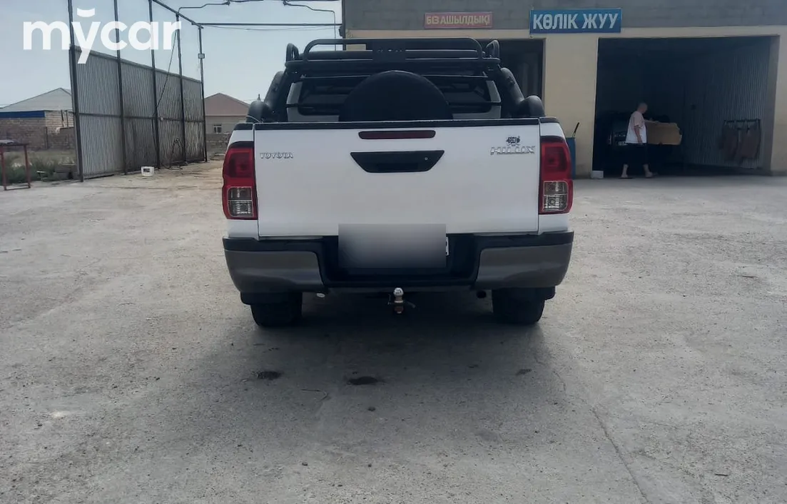 Toyota Hilux 2016