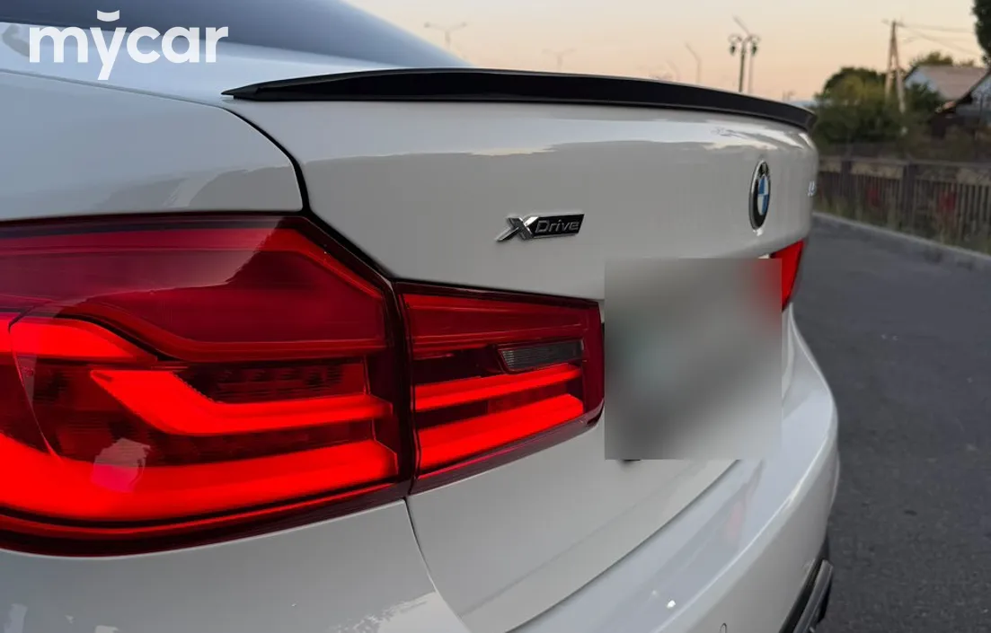 BMW 5 серия 2017