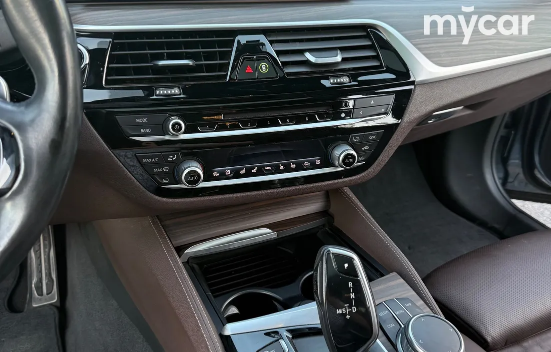 BMW 5 серия 2017