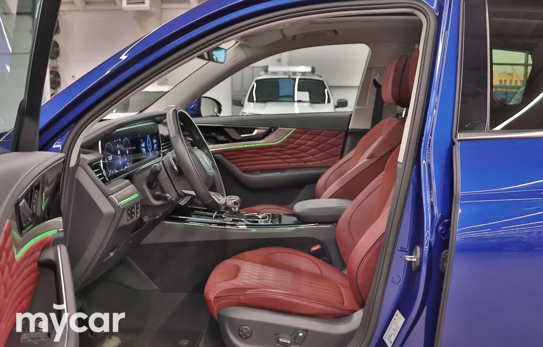 Hongqi HS5 2023