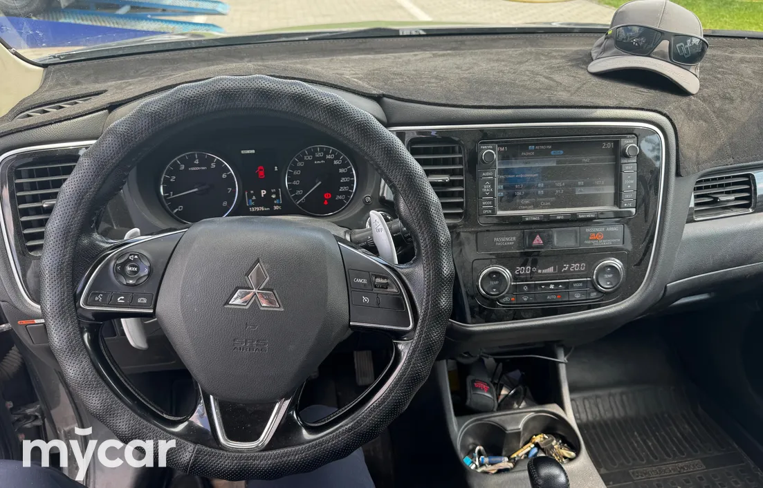Mitsubishi Outlander 2015