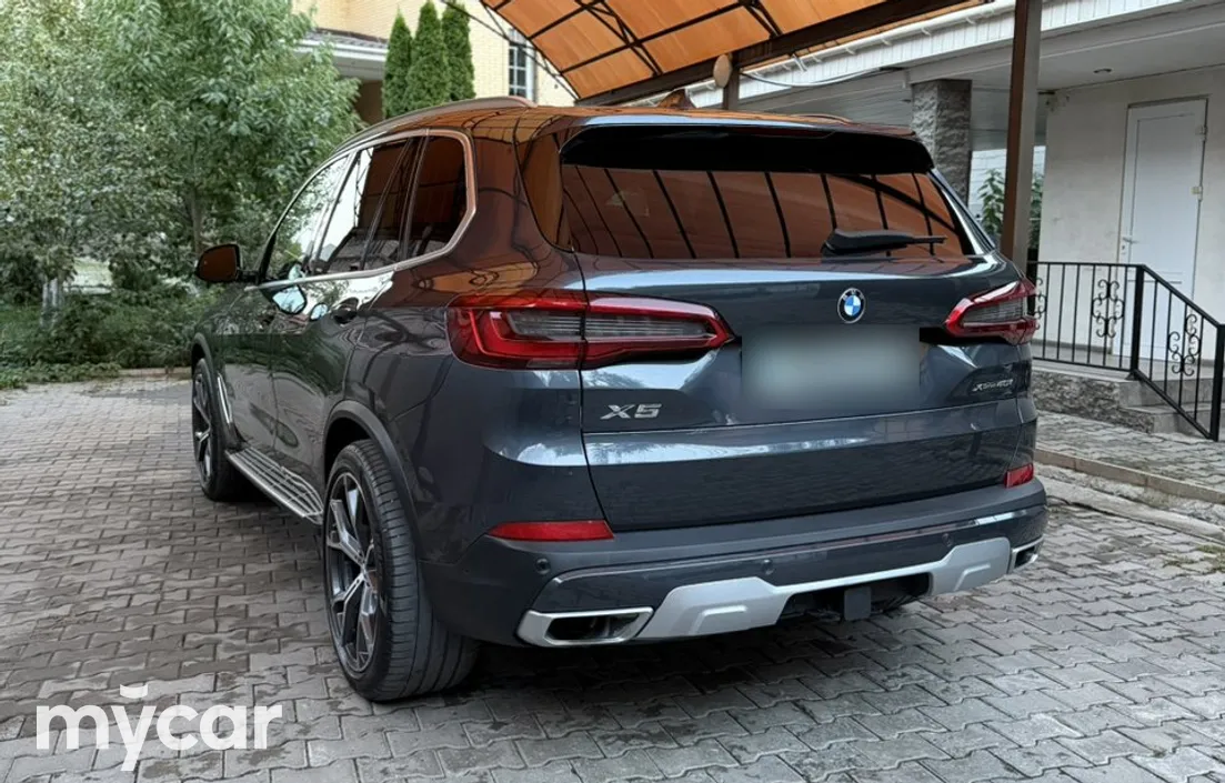 BMW X5 2019