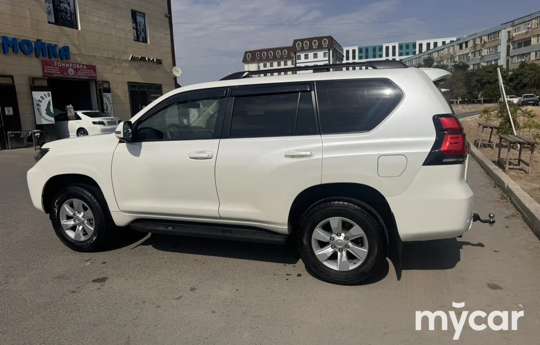 Toyota Land Cruiser Prado 2022