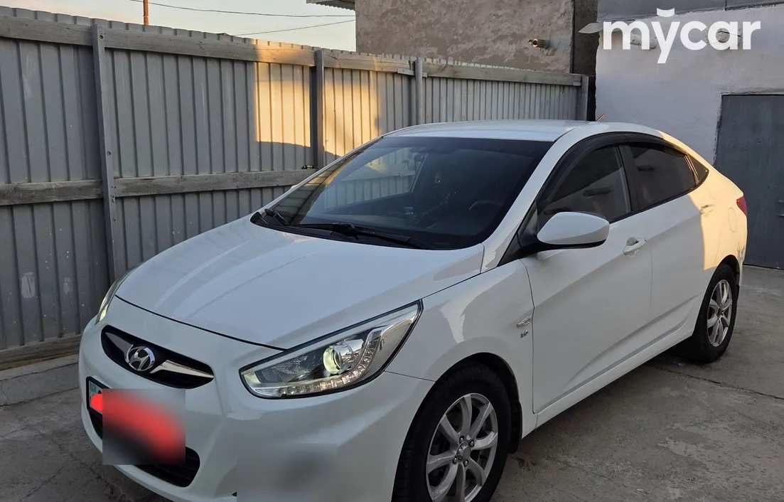 Hyundai Accent 2014