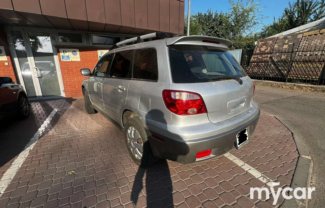 Mitsubishi Outlander 2005
