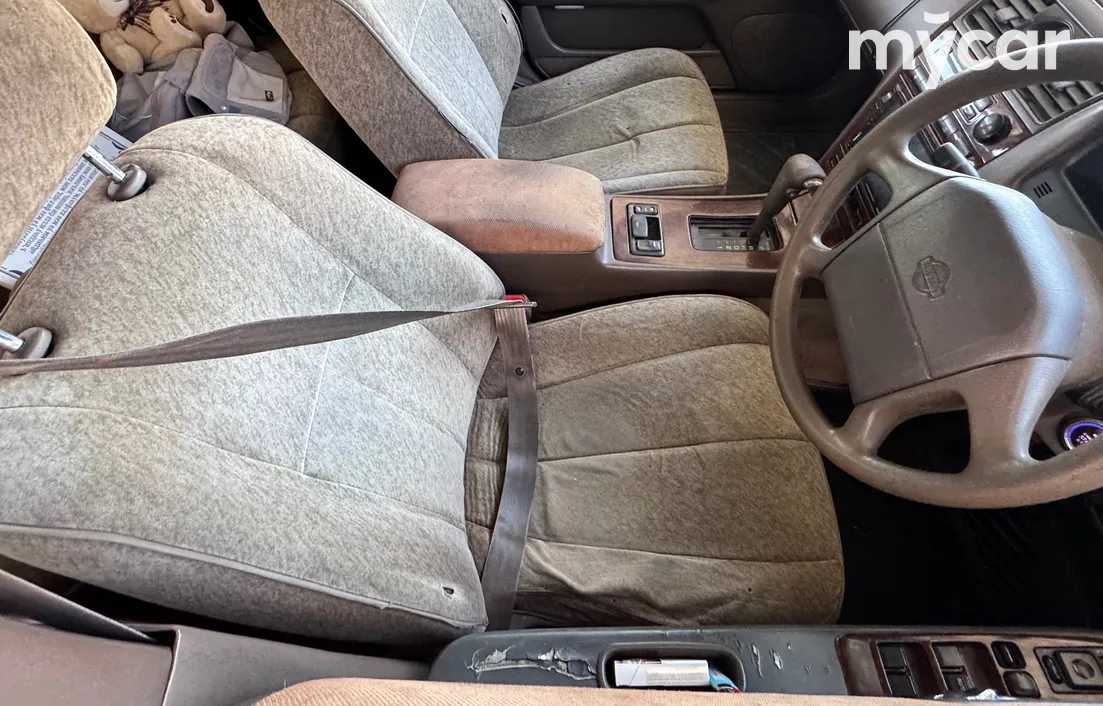 Nissan Laurel 1995