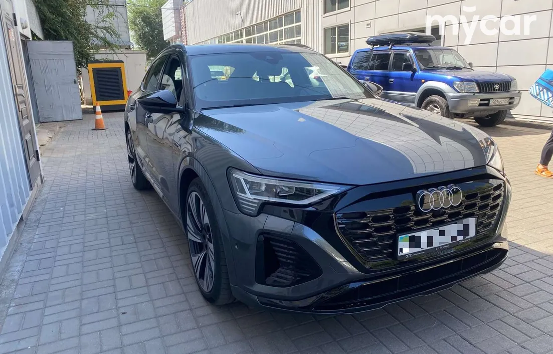 Audi Q8 e-tron 2023