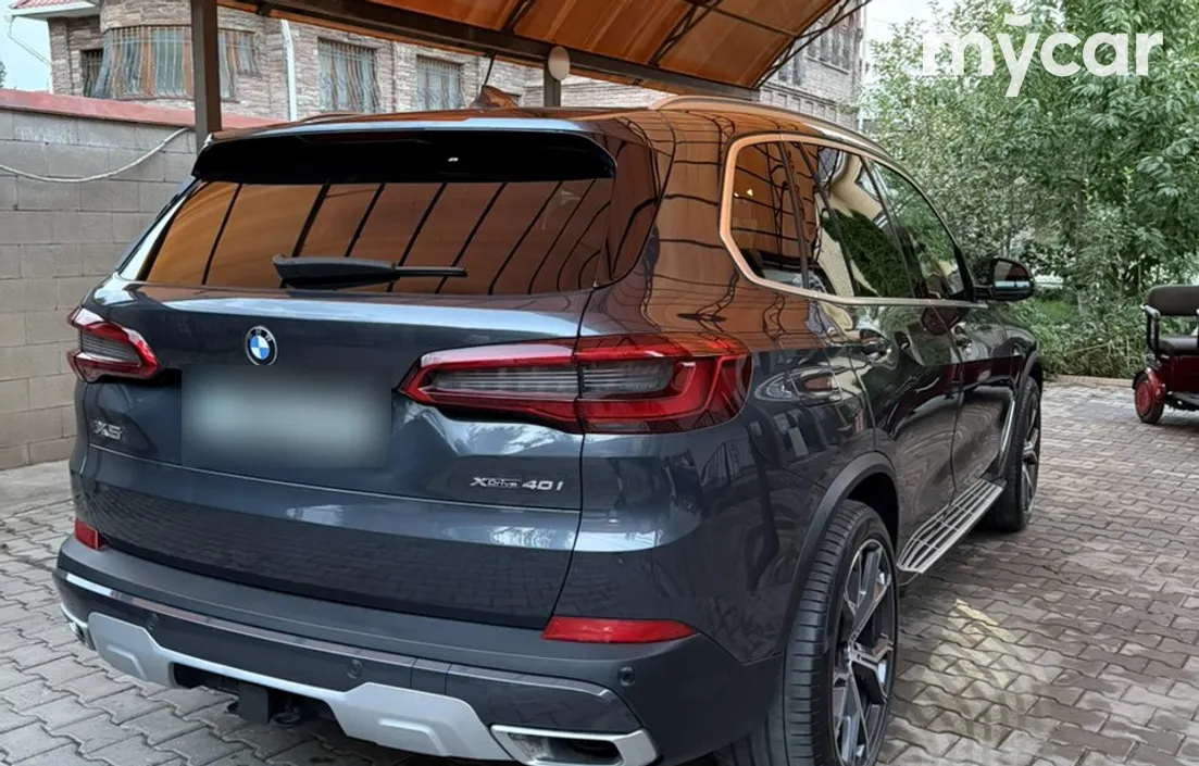 BMW X5 2019