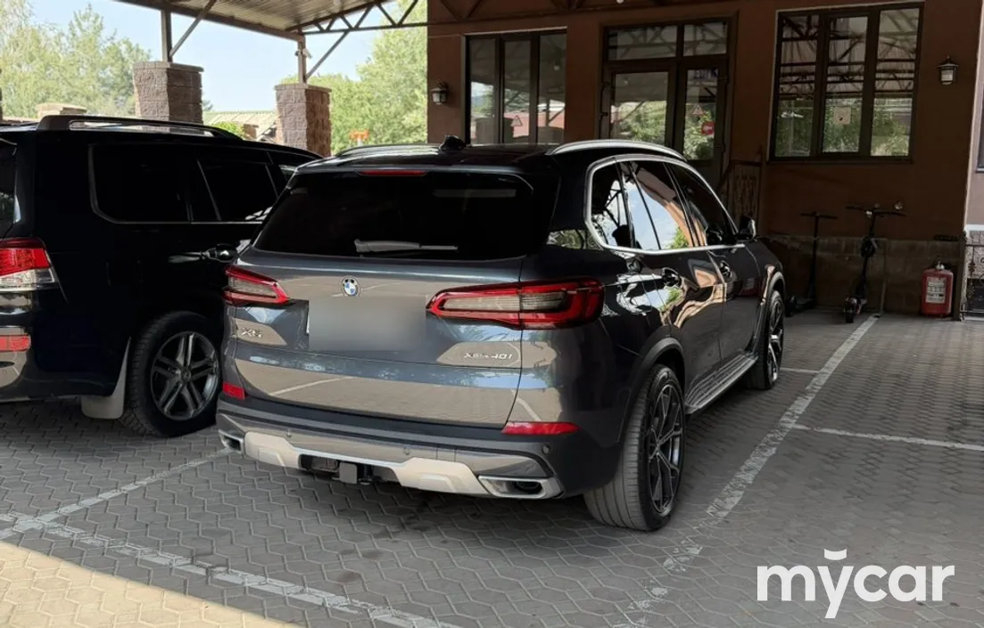 BMW X5 2019
