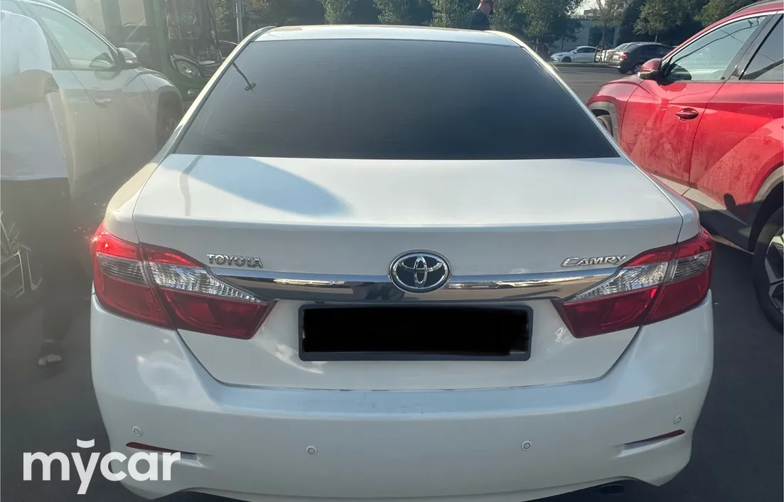 Toyota Camry 2014