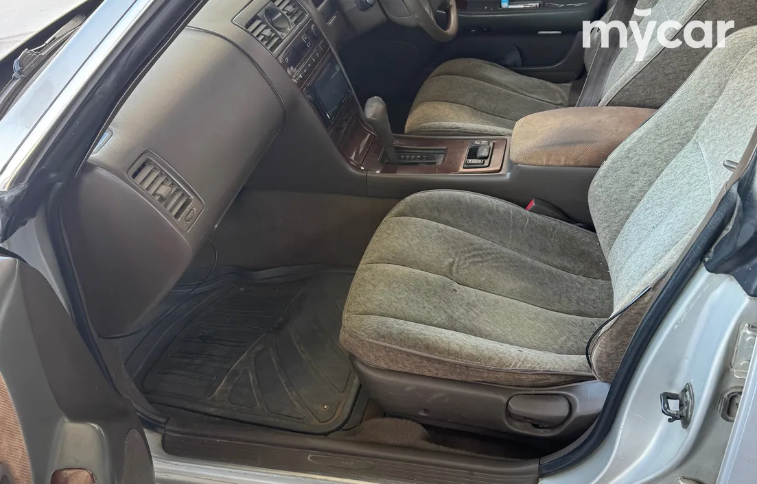Nissan Laurel 1995