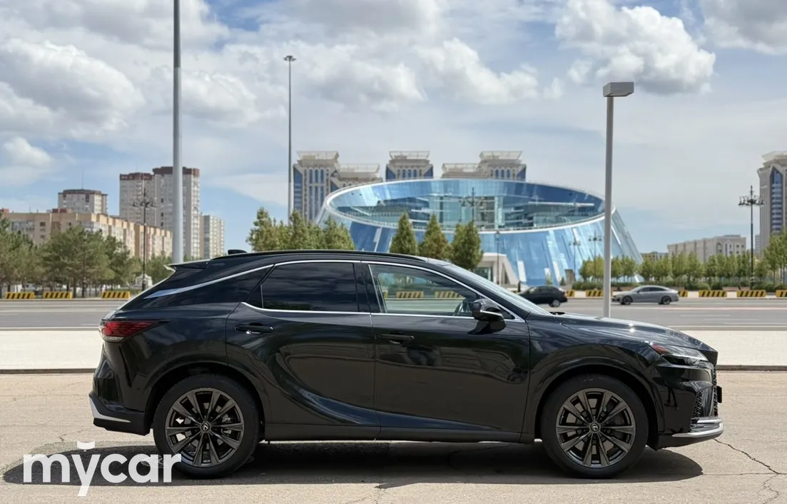 Lexus RX NEW 2023