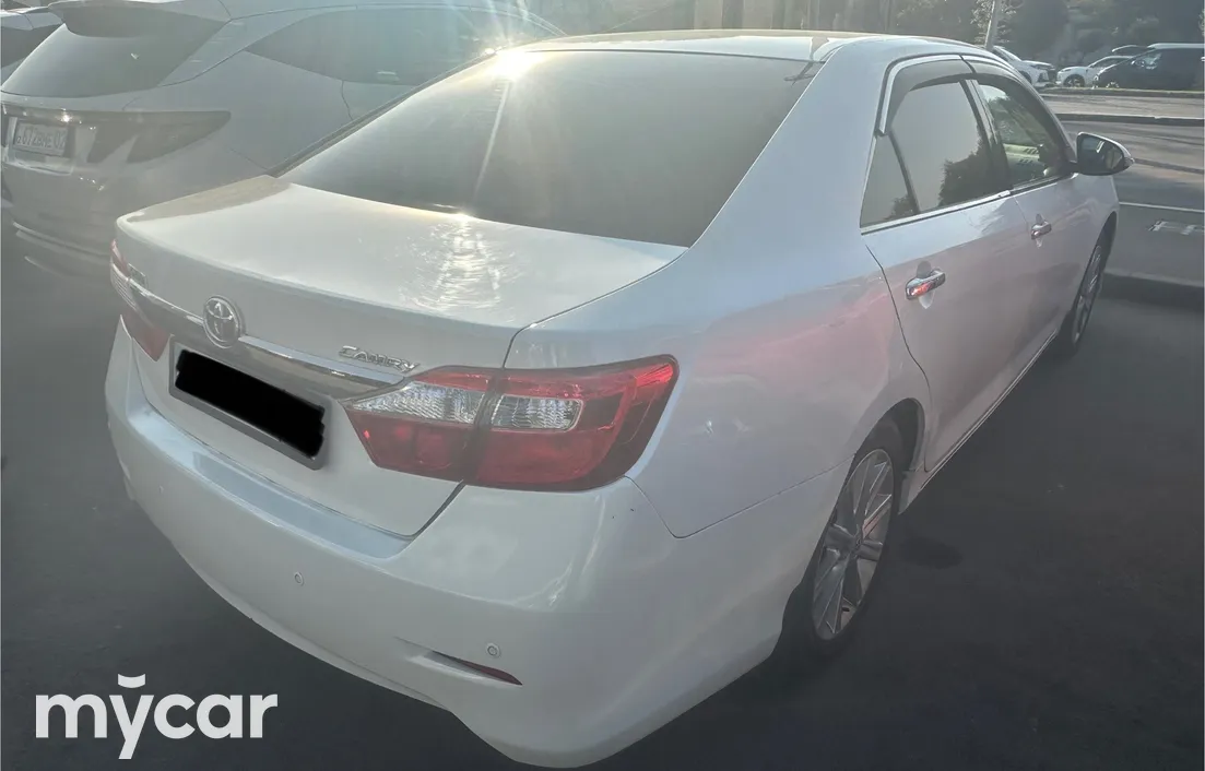 Toyota Camry 2014