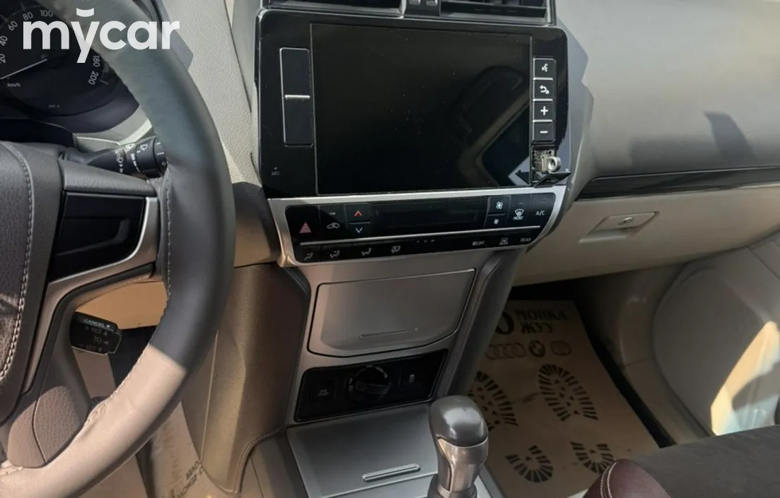 Toyota Land Cruiser Prado 2022