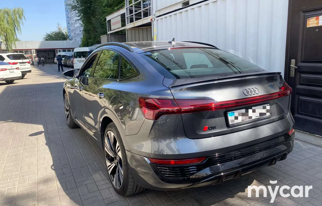 Audi Q8 e-tron 2023