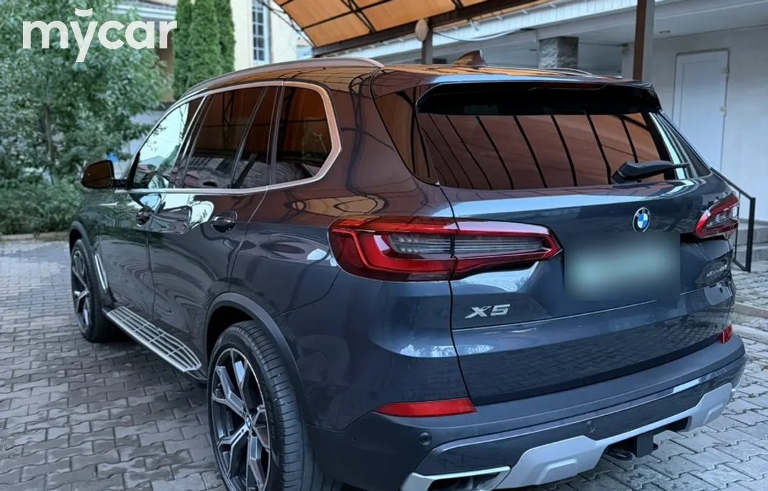 BMW X5 2019