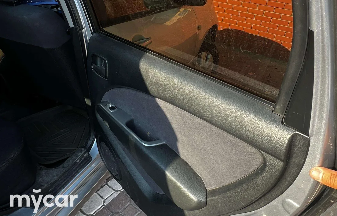 Mitsubishi Outlander 2005