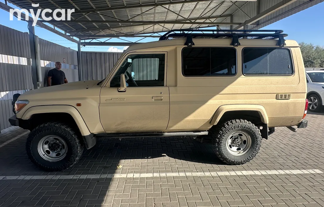 Toyota Land Cruiser 300 2022