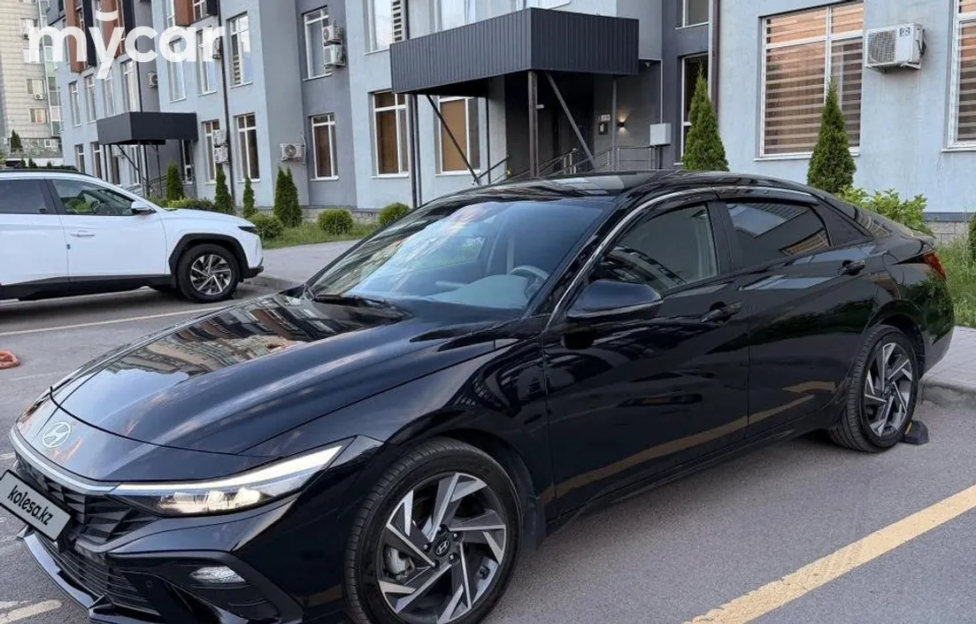 Hyundai Elantra 2024
