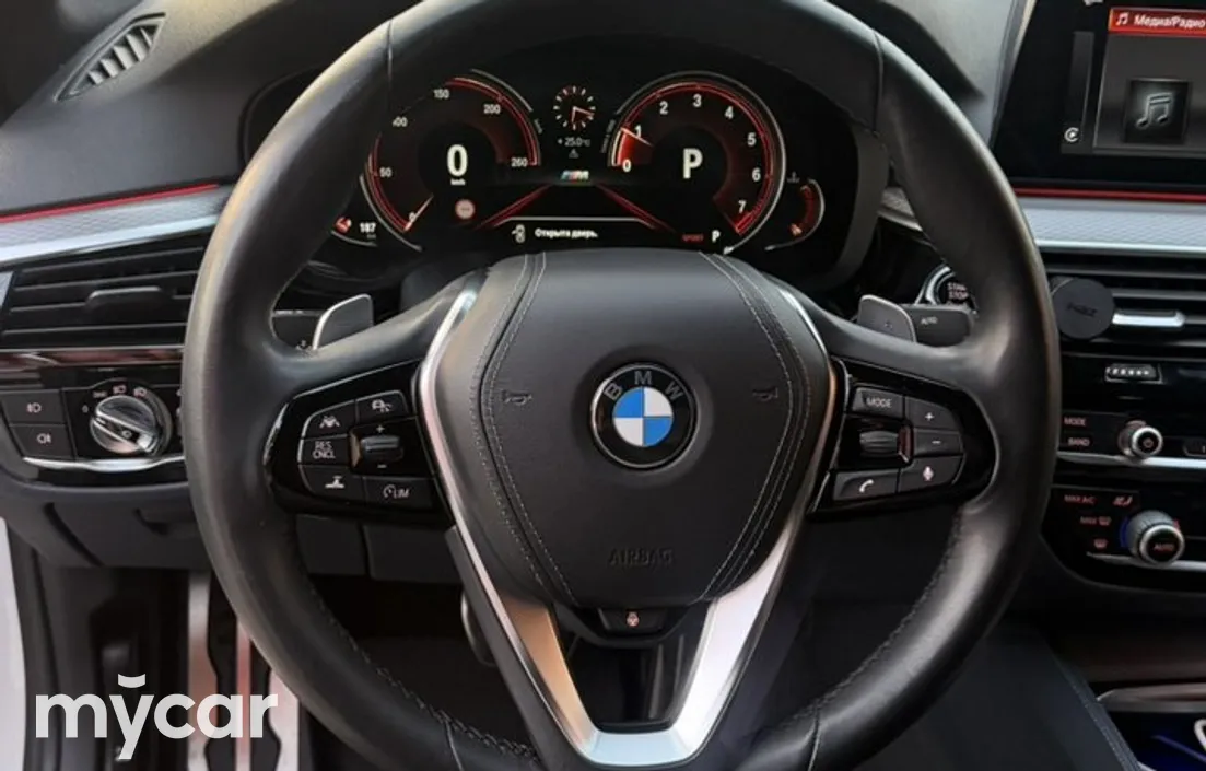 BMW 5 серия 2017