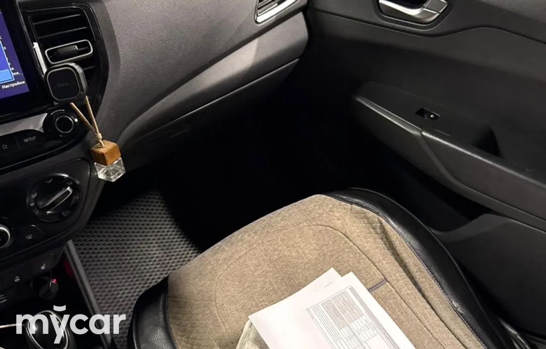 Hyundai Accent 2021