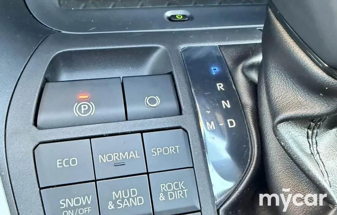 Toyota RAV4 2025