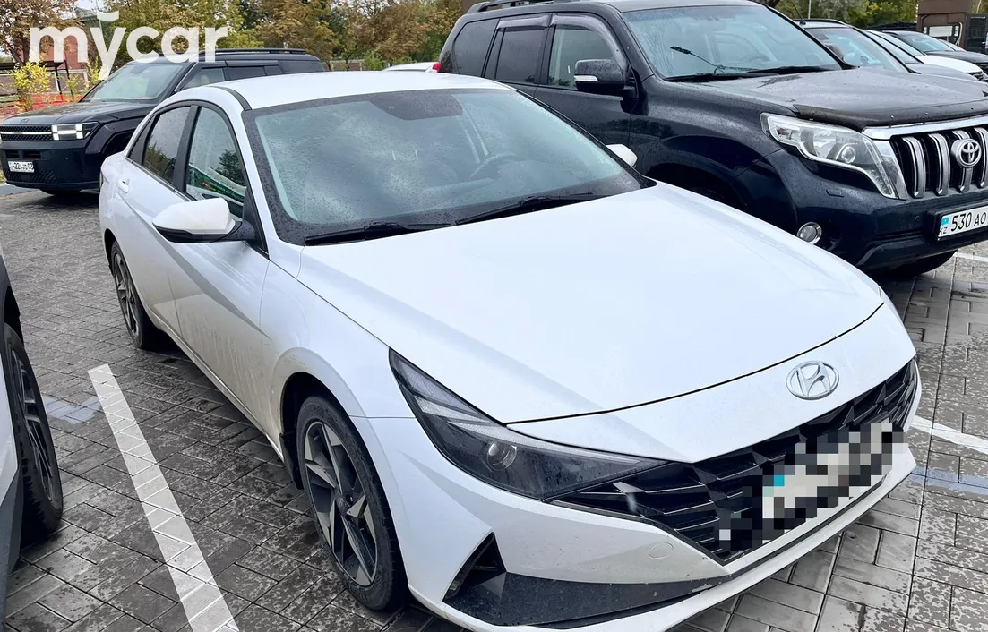 Hyundai Elantra 2021