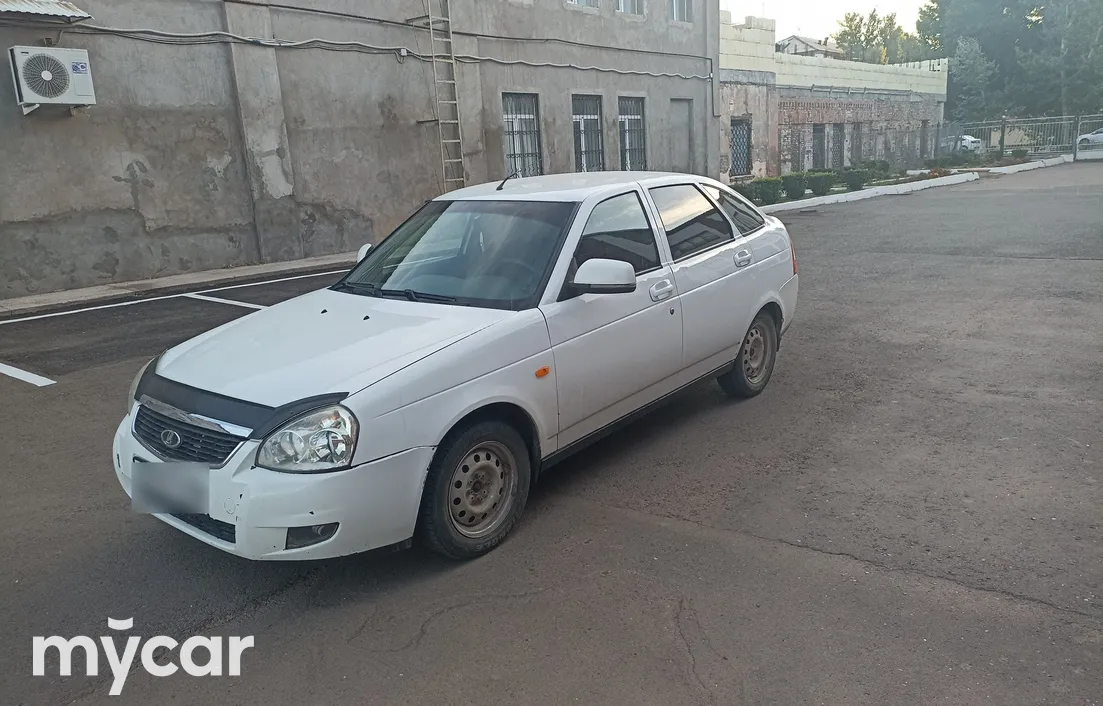 LADA Priora 2013