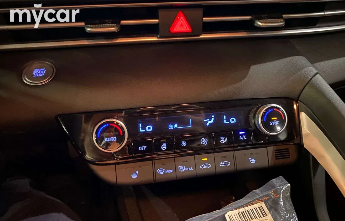 Hyundai Elantra 2025