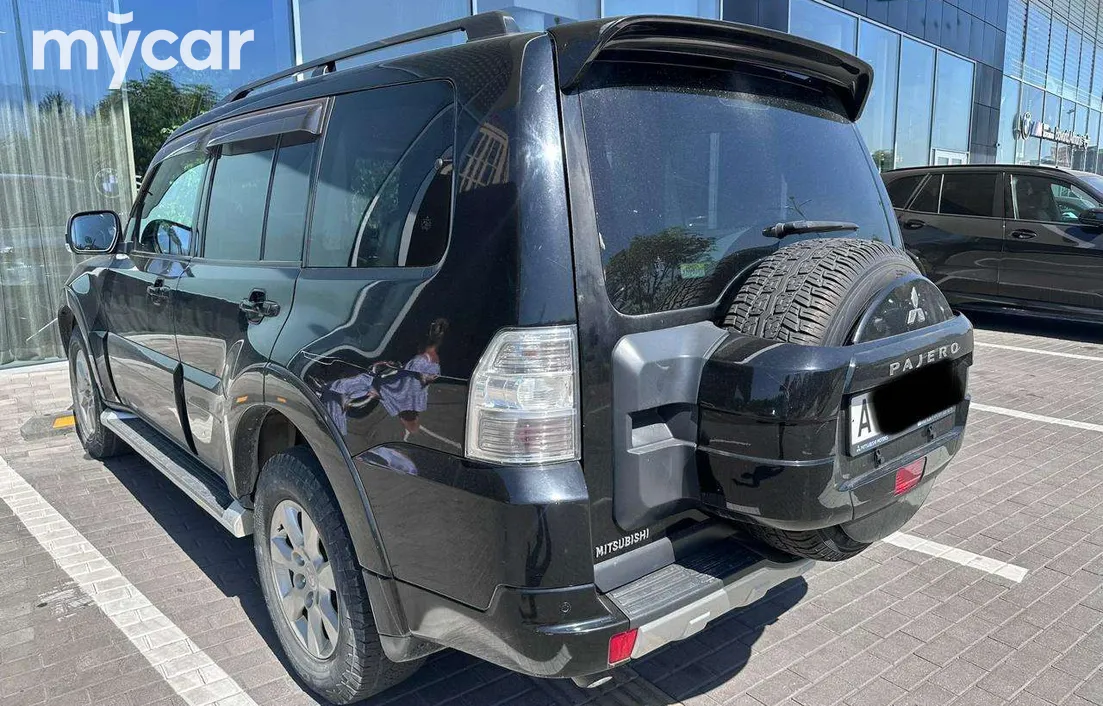 Mitsubishi Pajero 2011